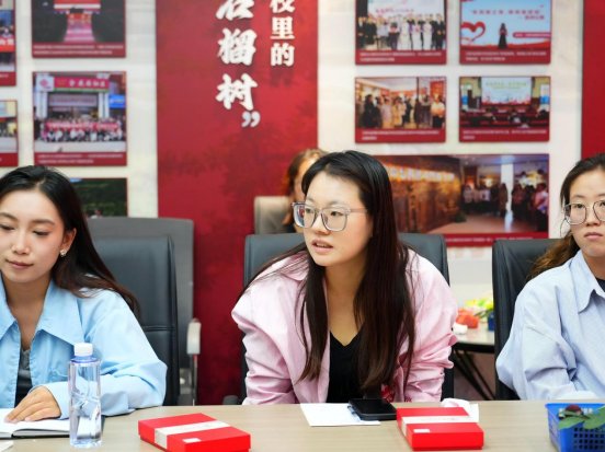 图三